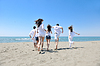 ID 3412816 | Szczęśliwa młoda grupa ludzi zabawy na plaży | Foto stockowe wysokiej rozdzielczości ID 3412816 | Szczęśliwa młoda grupa ludzi zabawy na plaży | Foto stockowe wysokiej rozdzielczości | KLIPARTO