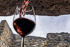 Wein im menschlichen Leben KI erzeugt | Stock Foto