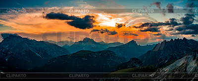 Panorama Parque Nacional de la Naturaleza Tre Cime In | Foto de alta resolución |ID 6418685
